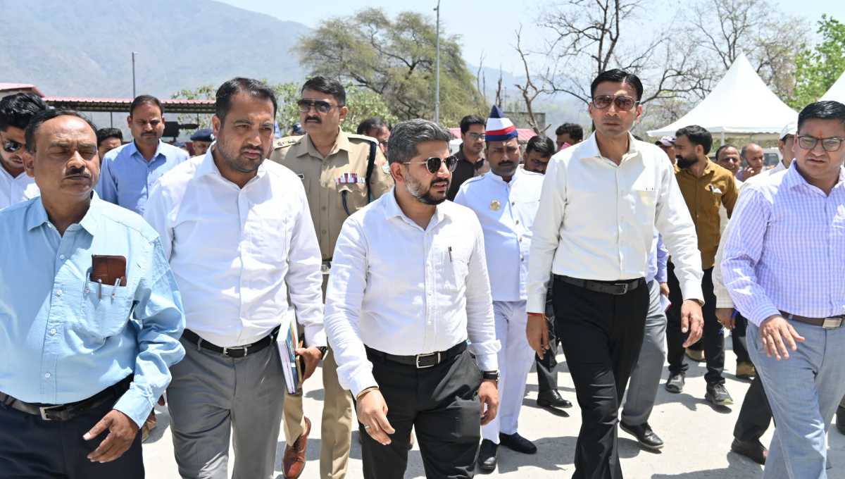 चारधाम में आने वाले यात्रियों को ना हो किसी भी तरह की असुविधा इस बात को गांठ बांध लेंः डीएम