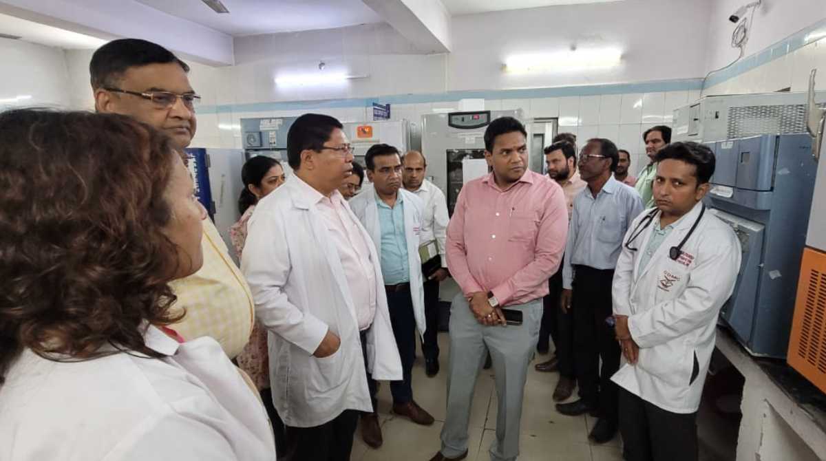 रामनगर अस्पताल में ई-रिक्शा से शव ढोने की घटना पर स्वास्थ्य विभाग सख्त, तीन सदस्यीय समिति करेगी जांच