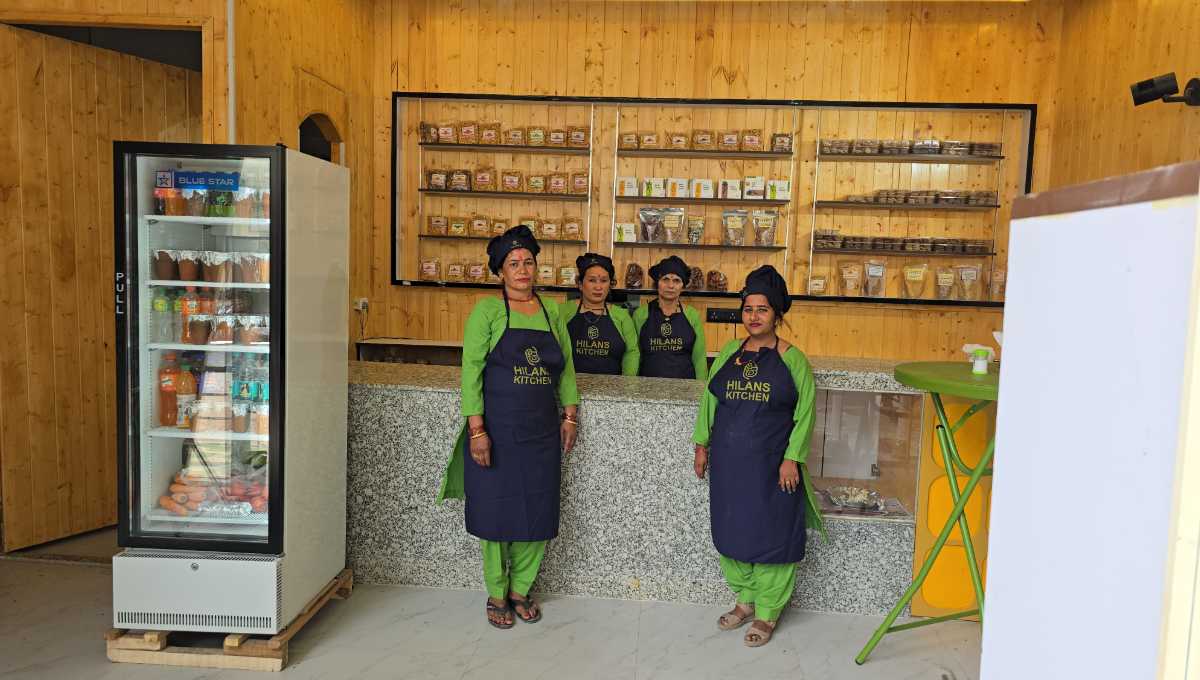 जिले में धरातल पर उतरने लगे डीएम के आधुनिक आउटलेट/कैफे/रेस्टोरेंट