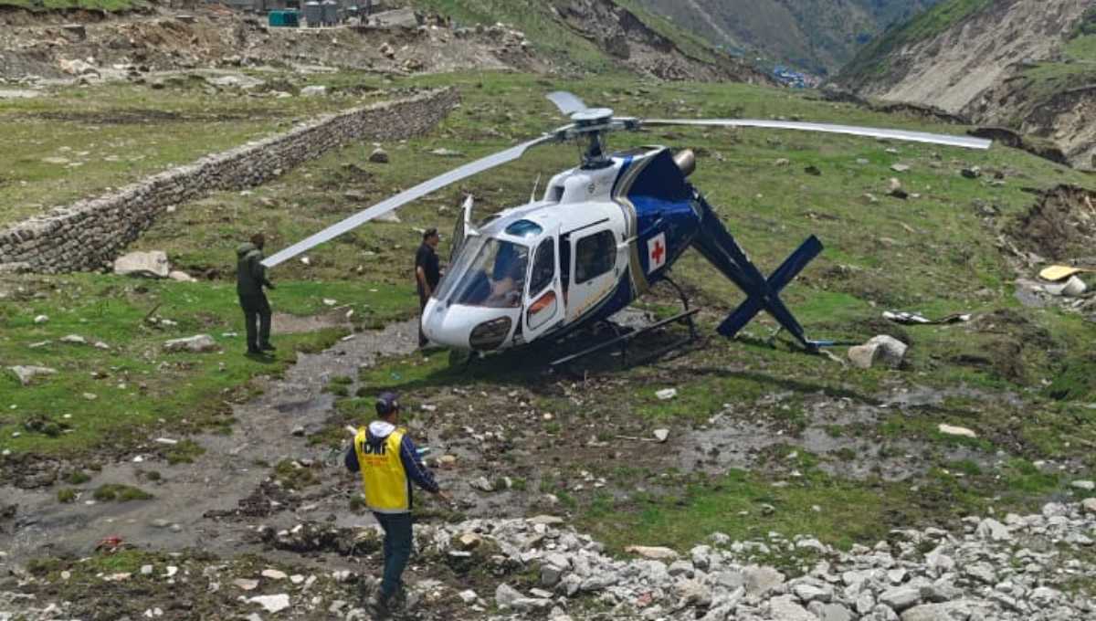 केदारनाथ में एयर एंबुलेंस की आपातकाल लैंडिंग, ऐसे बची चिकित्सकों की जान