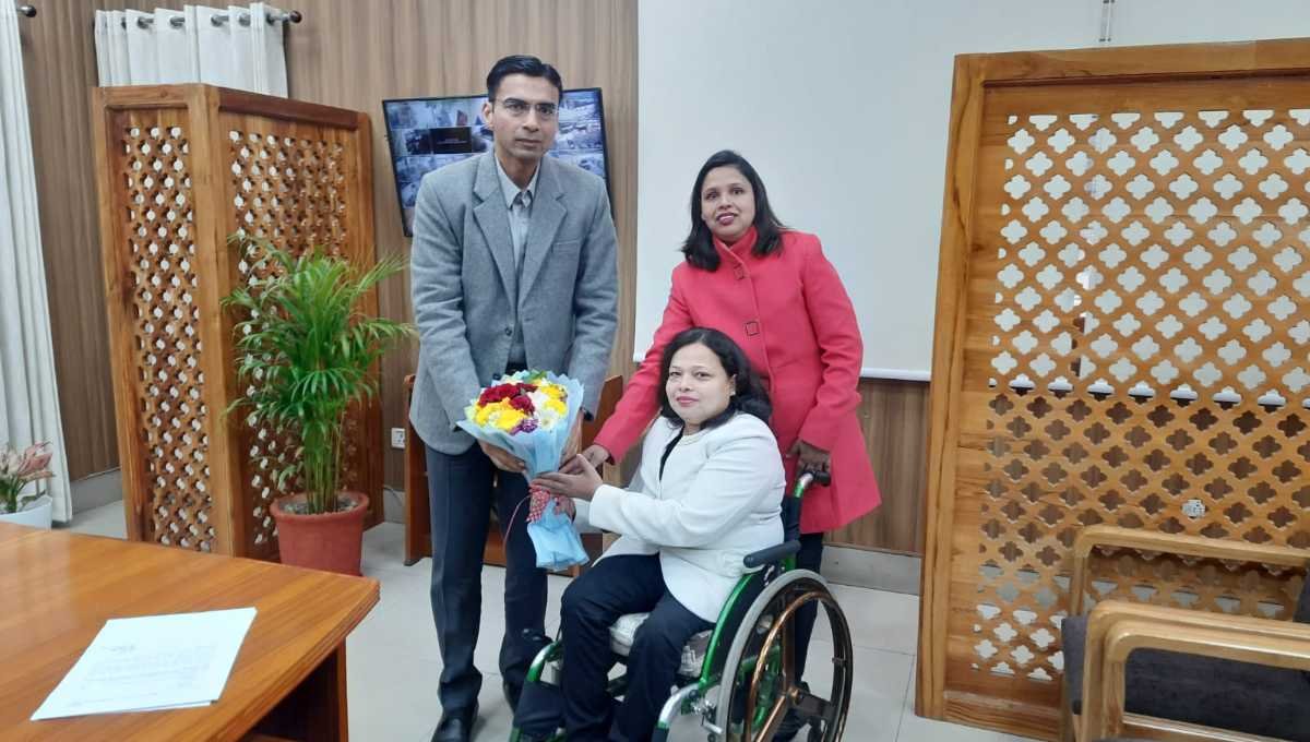 आपदा प्रभावितों को बांटी 5.14 लाख की अहैतुक सहायता राशि