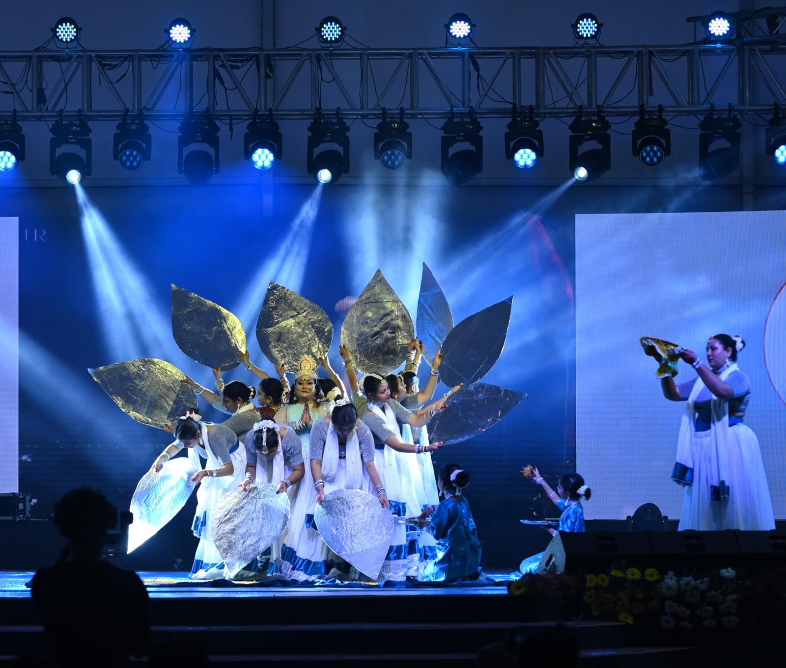 देवभूमि रजत जयंती उत्सव में सौरभ मैठाणी के गीतों ने बांधा शमा