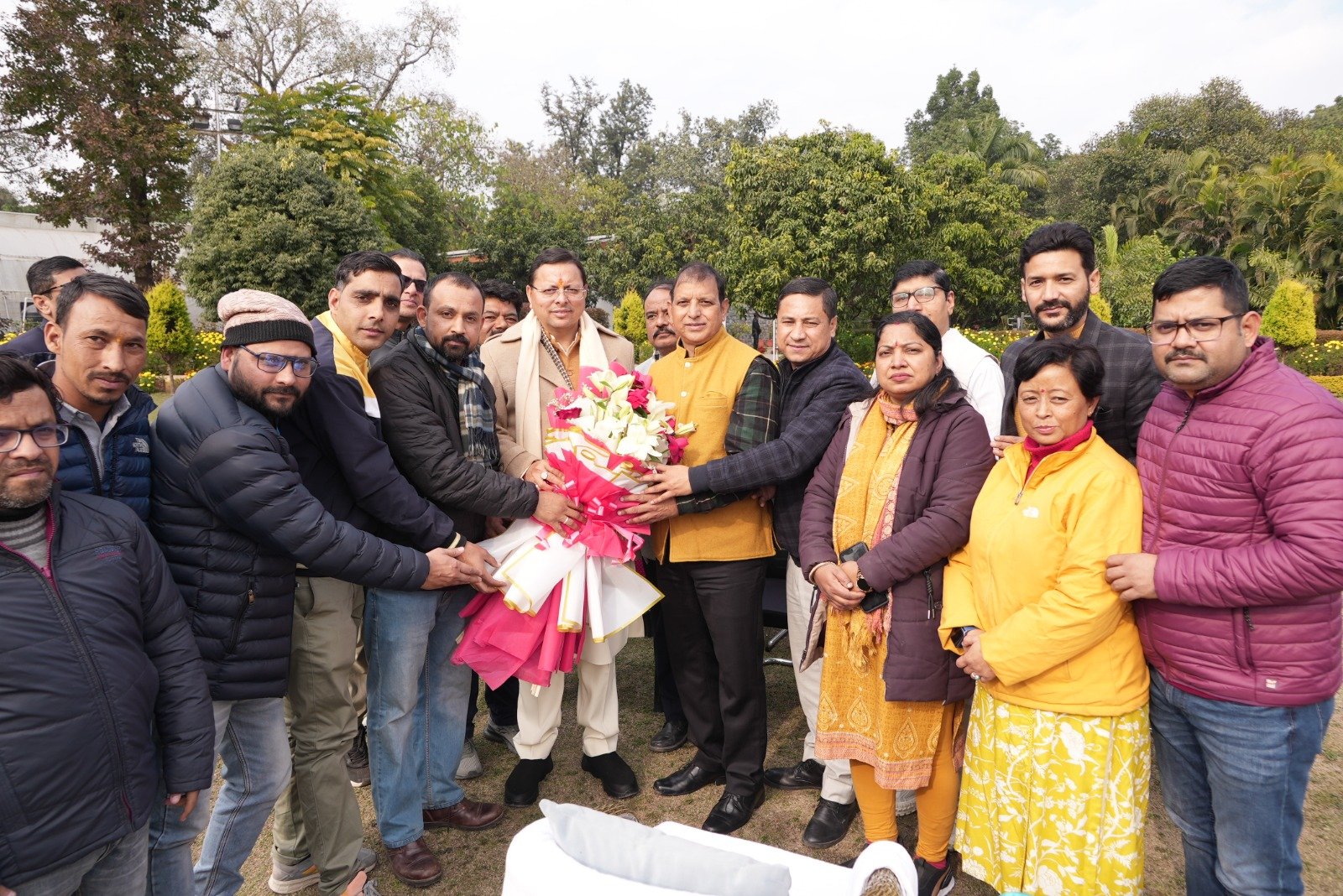 मुख्यमंत्री से प्रेस क्लब की नव निर्वाचित कार्यकारिणी के पदाधिकारियों ने की शिष्टाचार भेंट