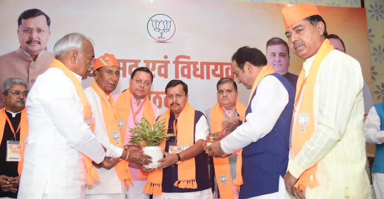 केंद्र और राज्य सरकार की उपलब्धियां जन-जन तक पहुंचाने पर जोर…